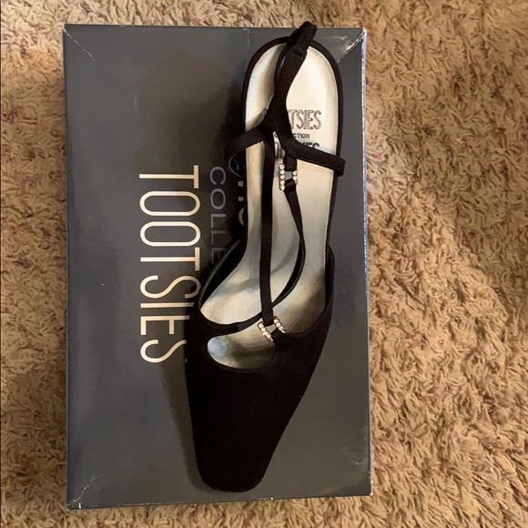 Shoes - Picture 3 of 3